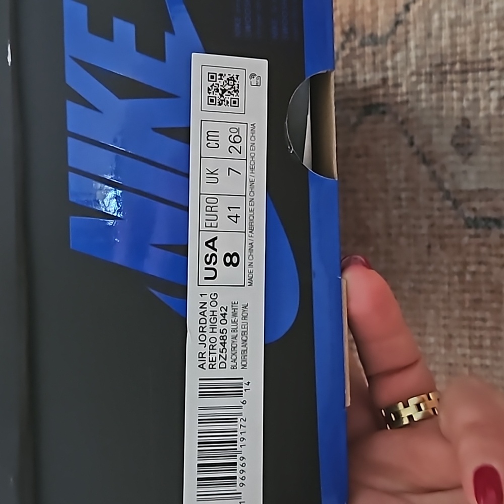 Dead Stock Air Jordan 1 Retro High OG  Royal Reimagined DZ5485 042 Size 8 - Picture 10 of 10